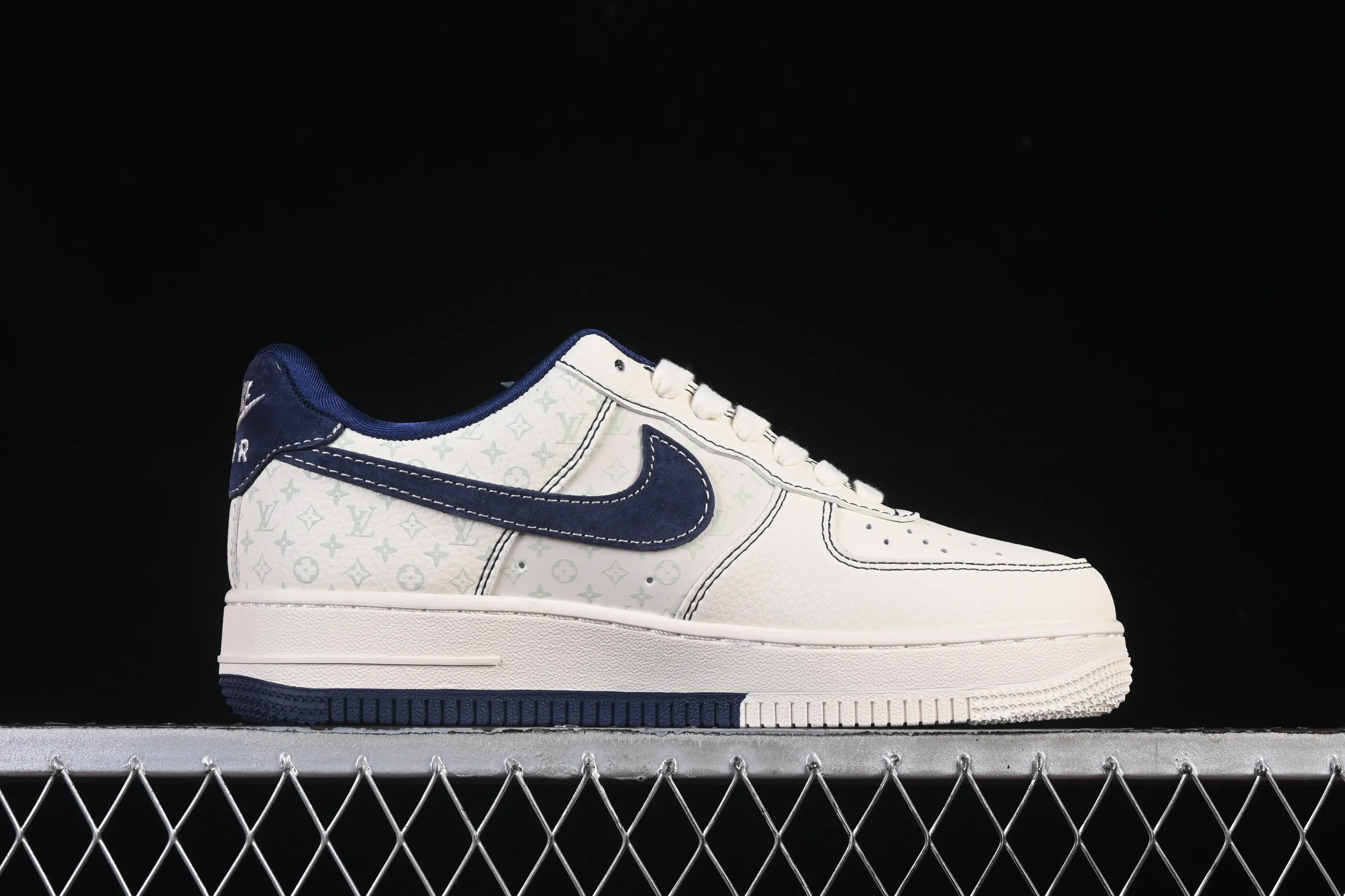 All Categories Nk Air Force 1 Air Force Series Nk Air Force 1 Low Air Force Low Nike Air Force 1'07 Low LV Co-branded Printed Beige Swoosh Air Force 1 Low-top Casual Shoes MZ9588-817